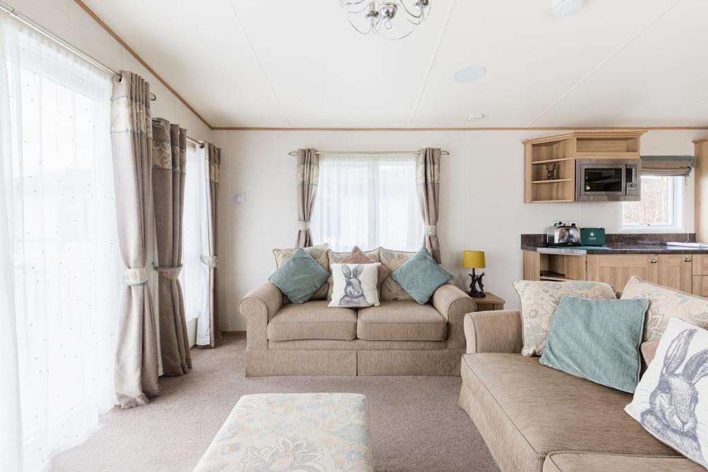 הוילה סאות' סרני Waters Edge, Hoburne Cotswolds מראה חיצוני תמונה